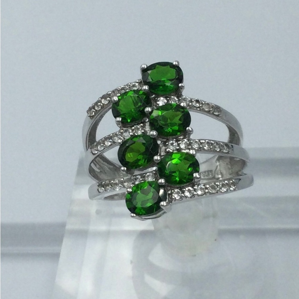 Sz 7 Genuine Chrome Diopside Ring NWOT